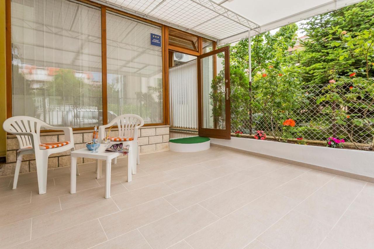 Comfortable Modern Studio With Shaded Patio 斯普利特 外观 照片